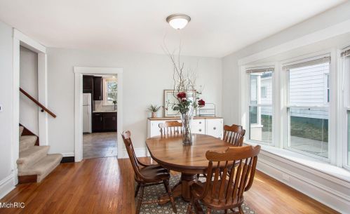 1844 Coit Ave, Grand Rapids MI 49505-4732 exterior