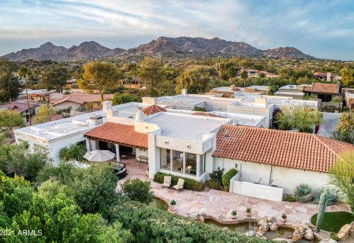 5856 Echo Canyon Ln, Phoenix, AZ 85018-1286