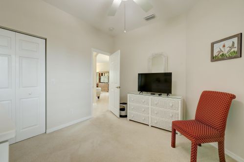 702 Southstar Dr, Fort Pierce FL 34949-9120 exterior