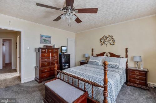 3223 Longshore Ave, Philadelphia PA 19149-2025 exterior