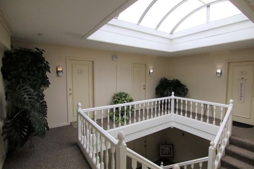 32 Park Avenue Ct, West Springfield MA  01089-3343 exterior