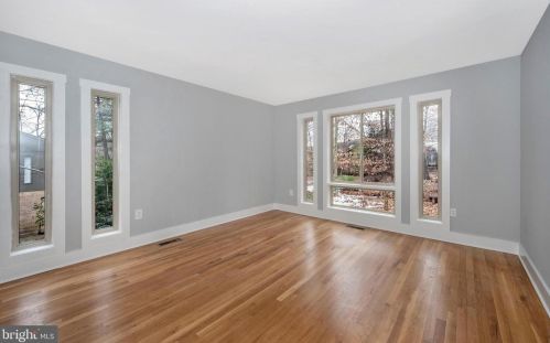 10402 Great Arbor Dr, Rockville MD  20854-4215 exterior