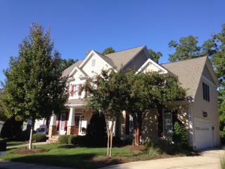 105 Lantern Ridge Ln, Cary NC  27519-7163 exterior