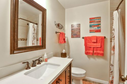 1235 Traughber St, Milpitas CA 95035-4019 exterior