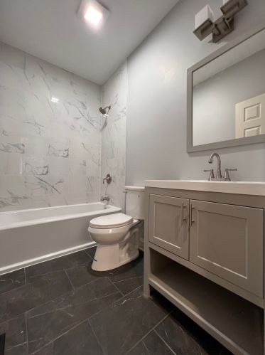 1007 Hamlin Ave, Chicago IL 60625-5914 exterior