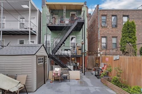 585 Van Nest Ave, Bronx NY 10462-3937 exterior