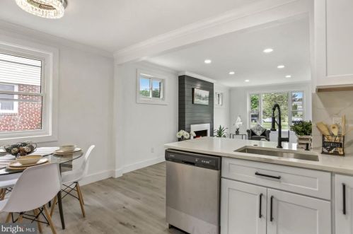 12206 Connecticut Ave, Silver Spring, MD 20902-1025