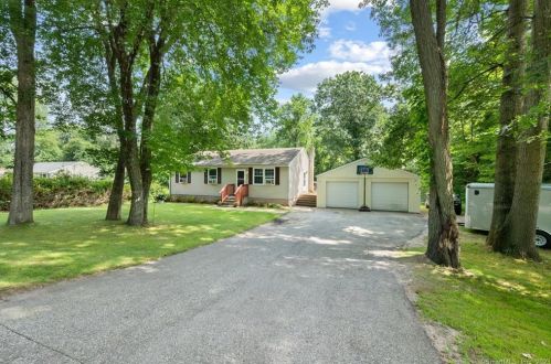 192 Geer Rd, Exeter CT 06249-2604 exterior