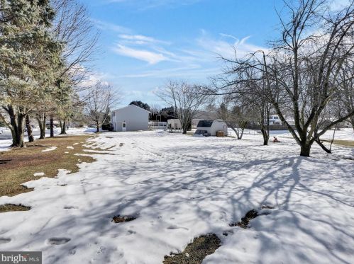 875 Indian Spg Dr, Lancaster PA 17601-6614 exterior