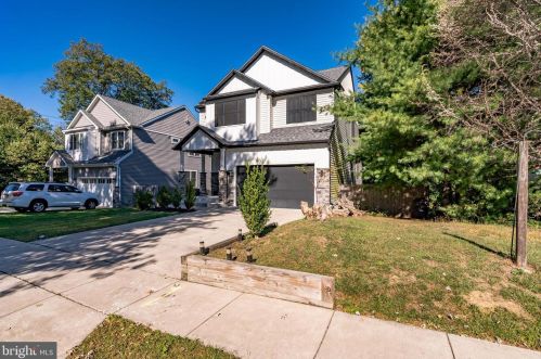 708 Caledonia St, Philadelphia PA 19128-1100 exterior