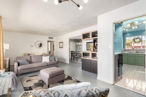 5426 20 St, Tucson AZ 85711-5012 exterior