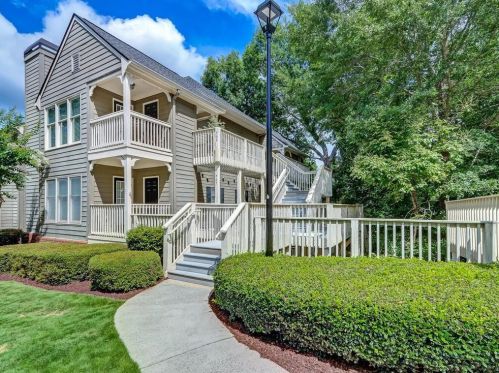 909 Camden Ct, Atlanta GA  30327-4275 exterior