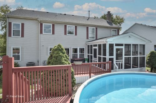 1540 Lilac Dr, Bull Valley, IL 60014-1955