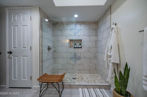 6730 Chapultapec Cir, Tucson AZ  85750-1001 exterior