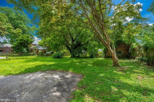 4 Hamilton Ave, Silver Spring MD  20901-3411 exterior