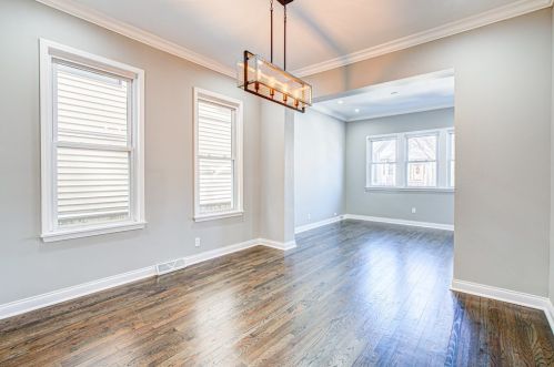 1713 Troy St, Chicago IL 60655-2027 exterior