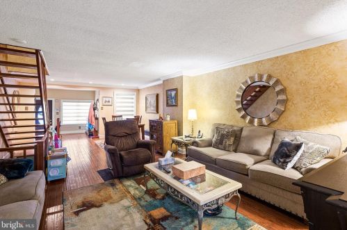 742 Johnston St, Philadelphia PA 19148-4943 exterior