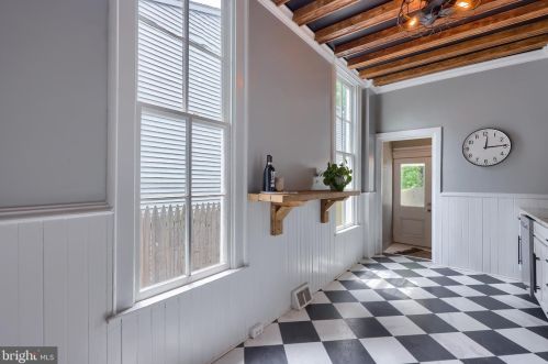 564 Plum St, Lancaster PA 17602-2349 exterior