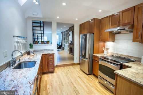 418 Capitol St, Washington DC  20003-4012 exterior