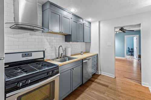 133 Pius St, Pittsburgh PA 15203-1618 exterior