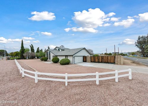 394 Redfield Rd, Chandler AZ 85225-1023 exterior