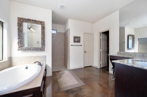 33303 Winsford St, Fulshear TX 77441-4040 exterior