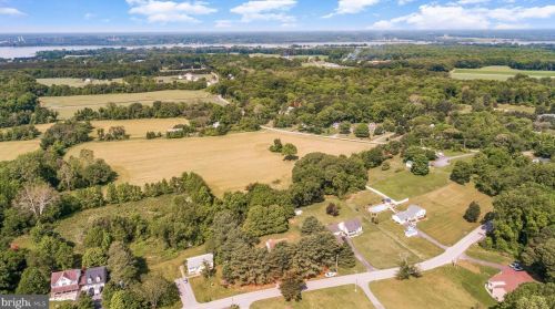 2030 Hatfield Rd, Huntingtown MD 20639-9582 exterior