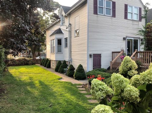 4017 Springfield Ave, Chicago IL 60618-1916 exterior