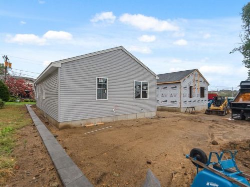 28 Nellie St, Providence RI 02904-1539 exterior