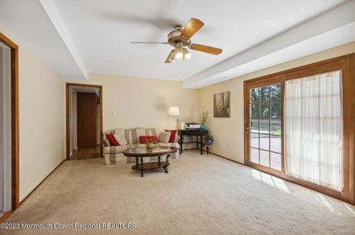 136 Lancaster Rd, East Freehold NJ 07728-3177 exterior