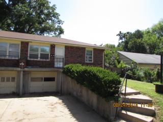 1907 Hawthorne Ave, Independence MO  64052-1946 exterior