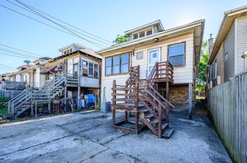 10342 Avenue, Chicago IL  60617-5934 exterior