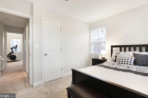 3459 25th St, Washington DC 20037-2209 exterior