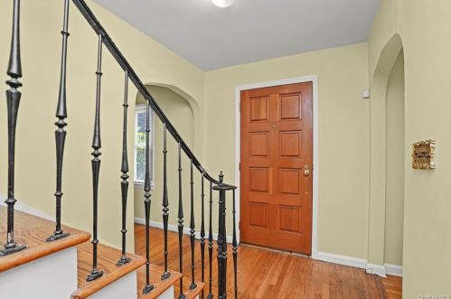 91 Bateman Pl, Mount Vernon, NY 10552-2505