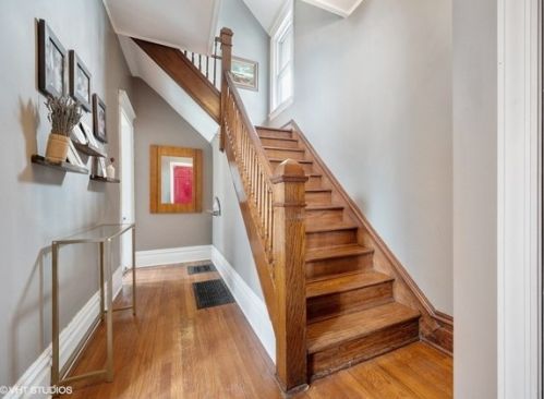 4728 Kilpatrick Ave, Chicago, IL 60630-4028