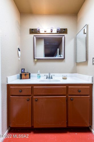 1424 Chapala Dr, Tucson AZ  85704-2037 exterior