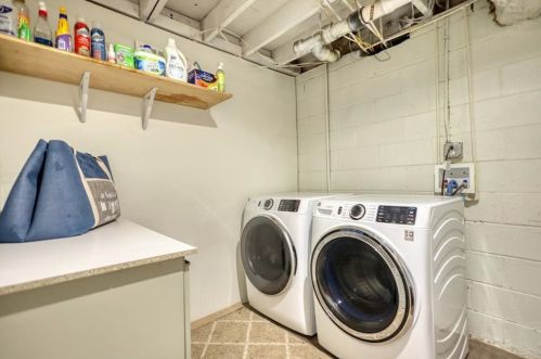 3291 Clifton Church Rd, Atlanta GA  30316-4945 exterior