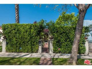 8727 Bonner Dr, Los Angeles CA  90048-1805 exterior