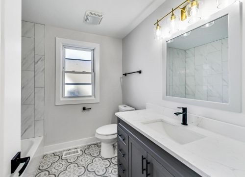 3800 Eddy St, Chicago IL  60618-5014 exterior