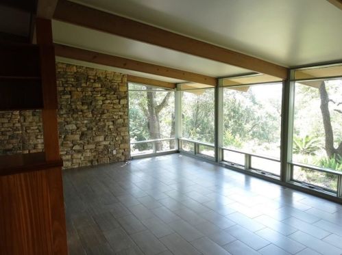 4610 Crestway Dr, Austin TX  78731-5204 exterior