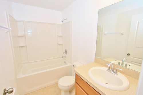 10922 Ky Gate Dr, Riverview FL 33579-4266 exterior