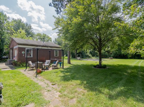 2263 Leigh Ave, Kalamazoo MI 49048-1140 exterior