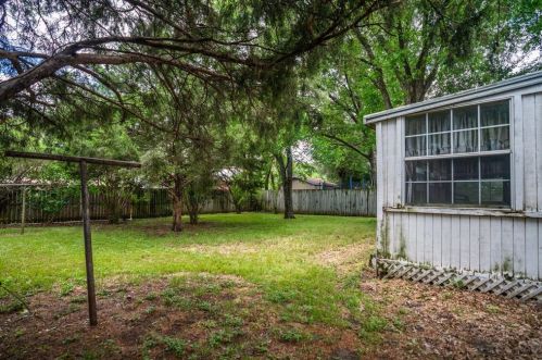 2520 Avenel Dr, Dallas TX 75234-3428 exterior