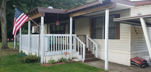 1755 Sycamore Dr, Meskegon MI 49445-3407 exterior