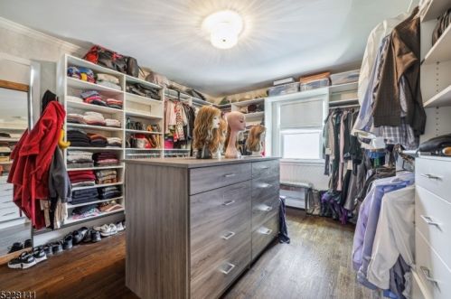 26 Richland Dr, Springfield NJ  07081-2509 exterior