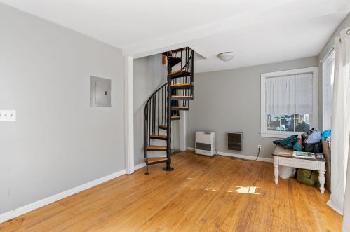 94 Woodford St, Portland ME 04103-4513 exterior