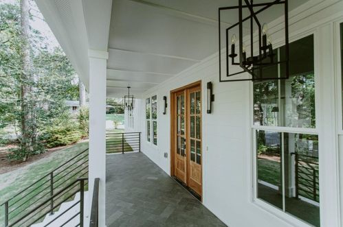 2968 Mccully Dr, Atlanta, GA 30345-3728