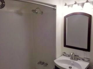 4 Garfield St, Seattle WA  98119-3031 exterior