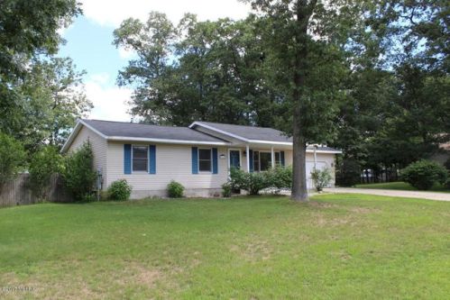 3926 Timberwood Rd, Meskegon, MI 49442-2790