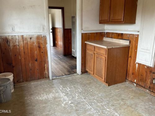 126 Garfield Ave, Oxnard CA 93030-5412 exterior